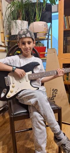 عکس آموزشگاه موسیقی پدرام امینی ابیانه