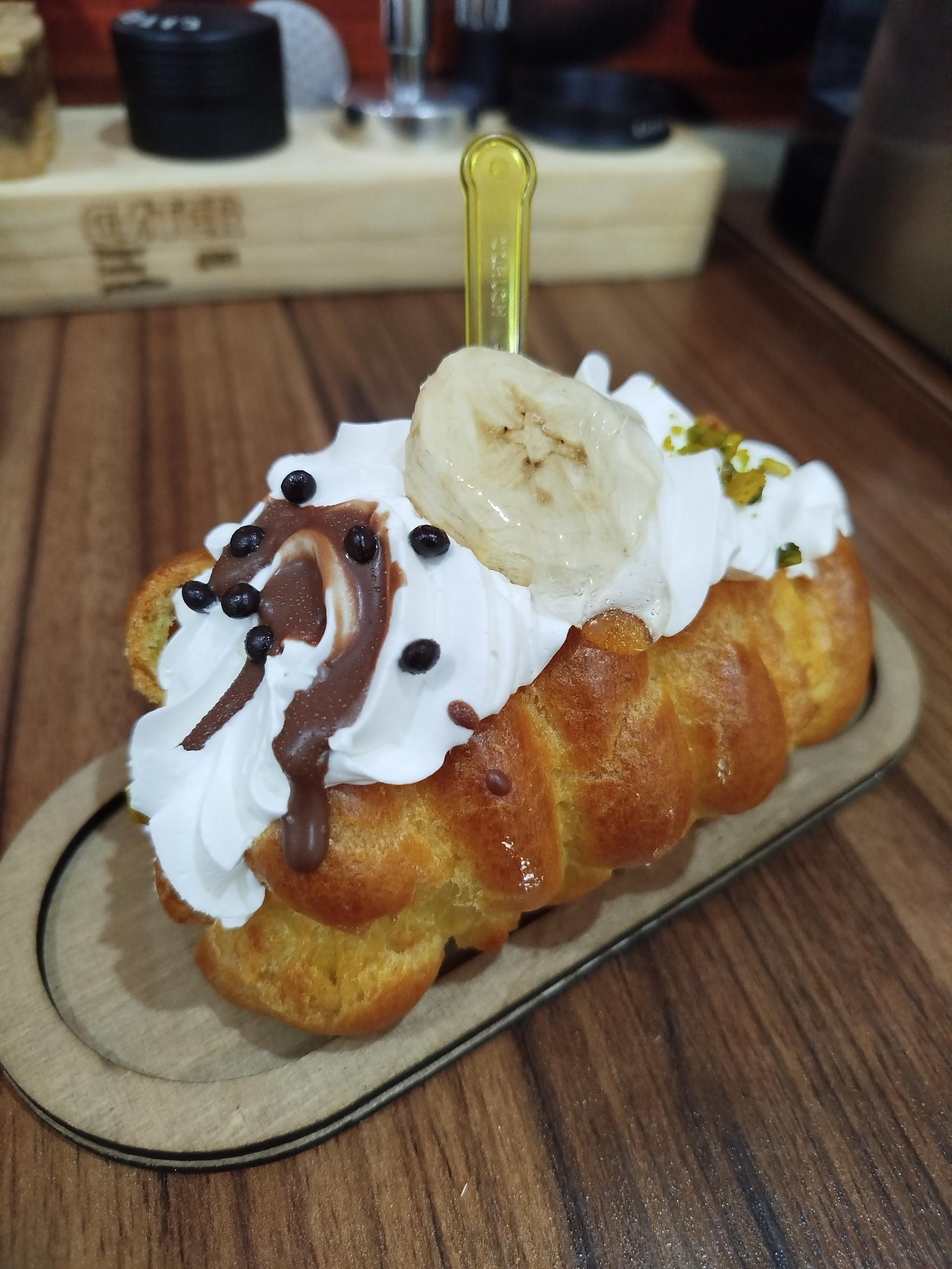 عکس شیرینی سرای ماه بانو