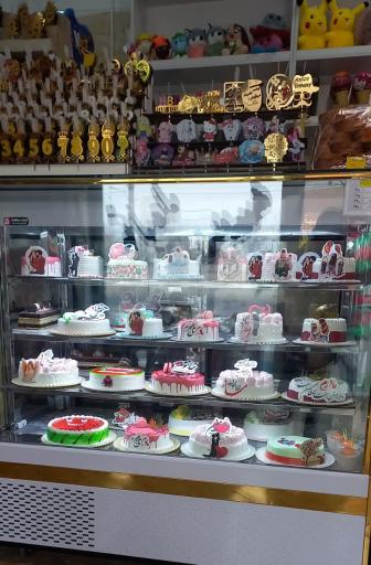 عکس شیرینی سرای ماه بانو