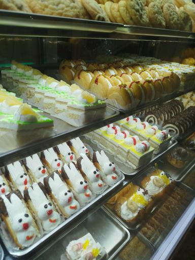 عکس شیرینی سرای ماه بانو