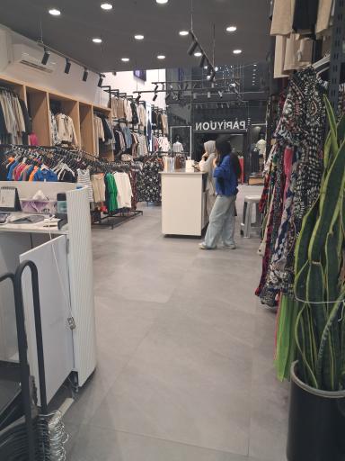 عکس فروشگاه پاپیون