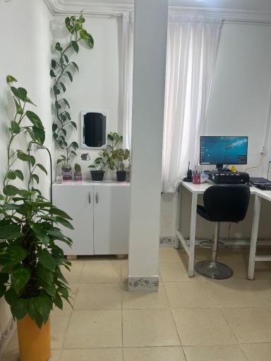 عکس آزمایشگاه دکتر محمدیان