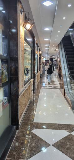 عکس مرکز خرید برلیان