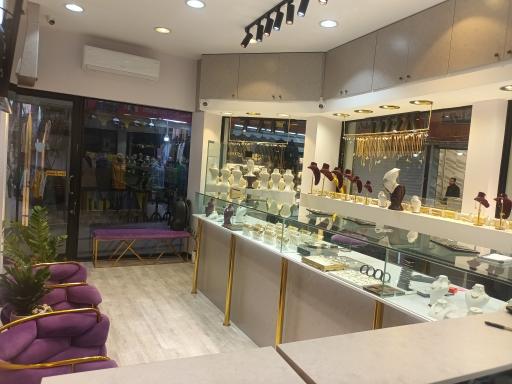 جواهری یسنا