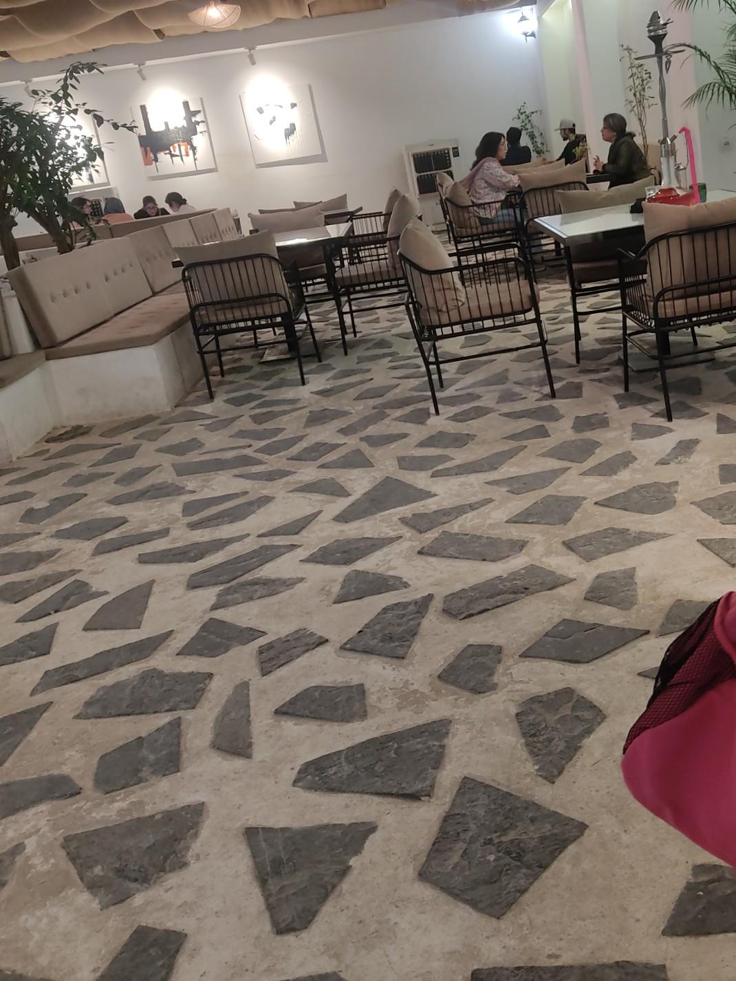 عکس کافه مومنتو