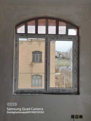 عکس پنجره دوجداره UPVC