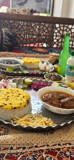 عکس رستوران و غذای بیرون بر عمو مختار