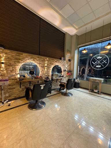 عکس پیرایش مستر قیچی
