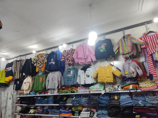 عکس پوشاک گلبرگ