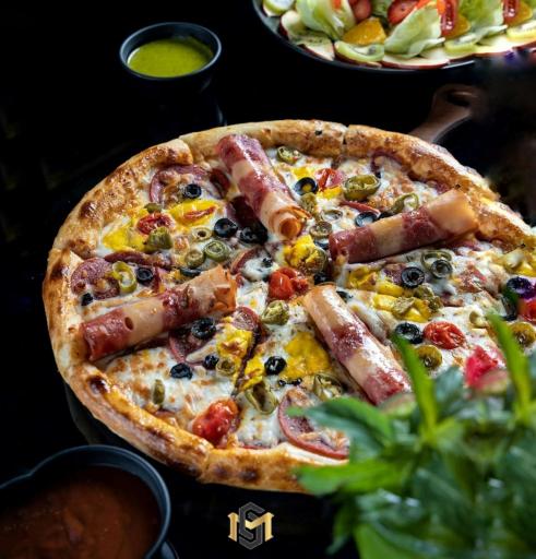 عکس باغ رستوران مجلل اکباتان