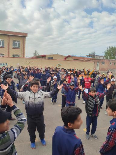 عکس دبستان پسرانه معلم