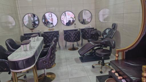 عکس سالن زیبایی چی دا