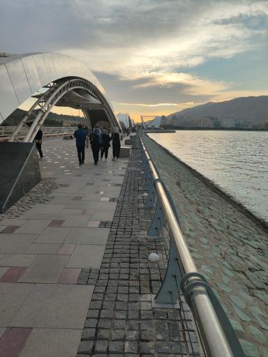 عکس گذر موج دریاچه چیتگر