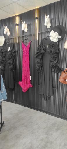 مزون ساحل صالحی