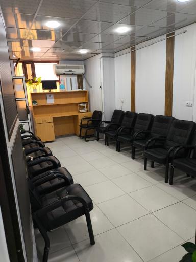 عکس آزمایشگاه تشخیص طبی رازی