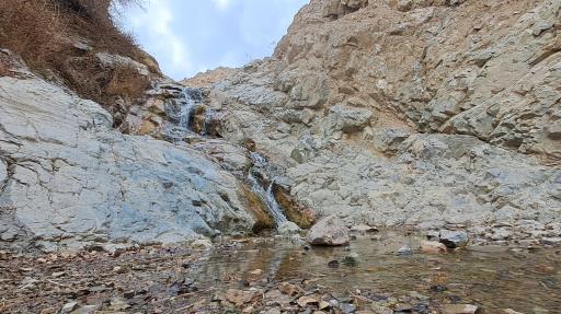 عکس آبشار دره نوسنگ حصارک