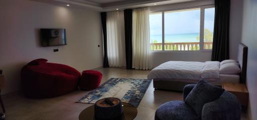 عکس هتل ساحلی دینا