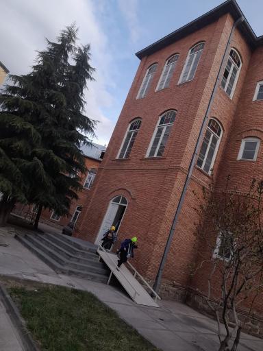 عکس انستیتو قلب و عروق شهید رجایی