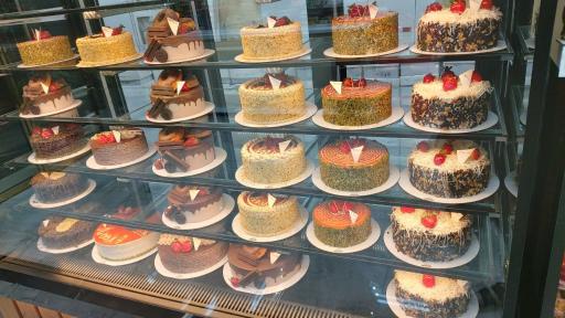 عکس قنادی پاداش