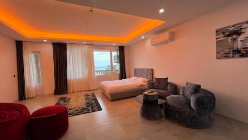 عکس هتل ساحلی دینا