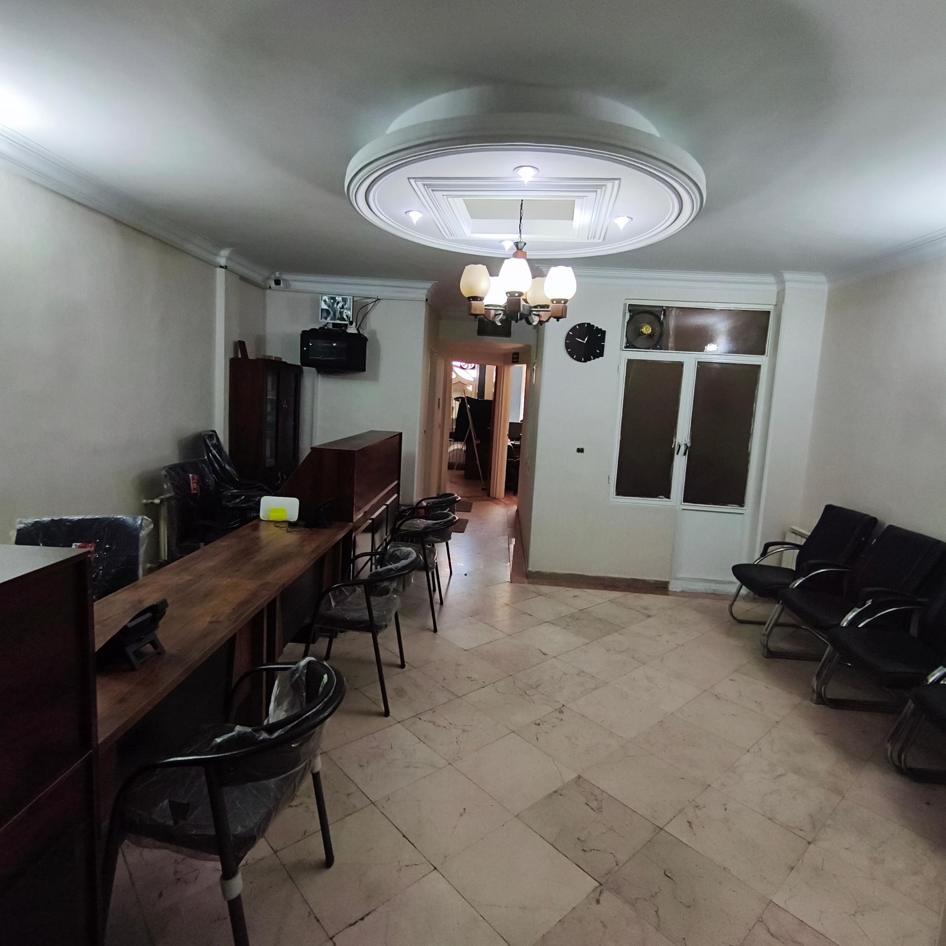 عکس پیشخوان دولت 72162715