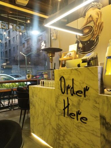 عکس کافه کورتادو 