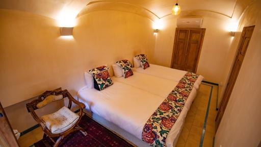 عکس هتل کاشانه روشن