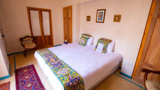 عکس هتل کاشانه روشن