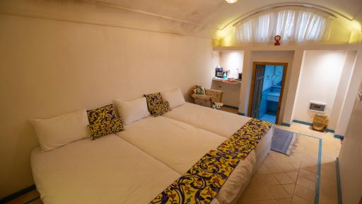 هتل کاشانه روشن