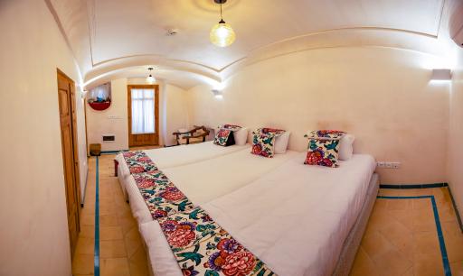 عکس هتل کاشانه روشن