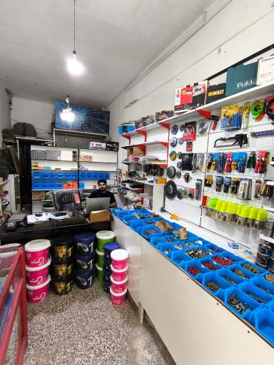 عکس فروشگاه ابزار و چسب عفتی