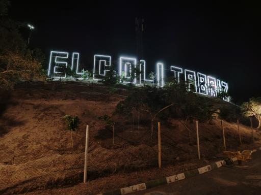 عکس تپه پرچم