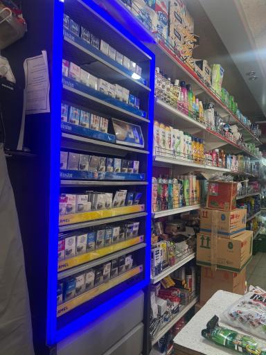 سوپرمارکت قرمزآبی