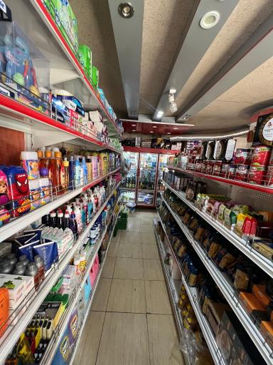 عکس سوپرمارکت قرمزآبی