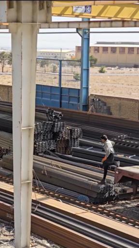 عکس انبار ارمان فولاد برهان توس