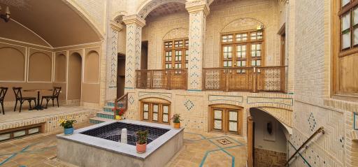 عکس هتل فاضلی یزد