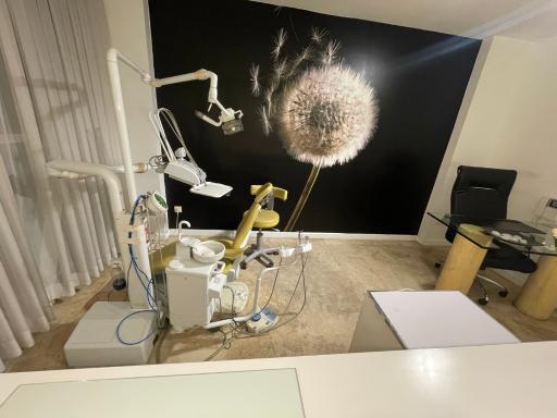 عکس کلینیک دندان پزشکی آرامش