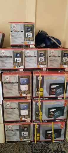 عکس فروش و خدمات گاوصندوق