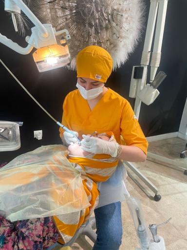 عکس کلینیک دندان پزشکی آرامش