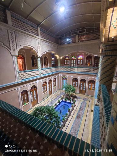 عکس هتل فاضلی یزد