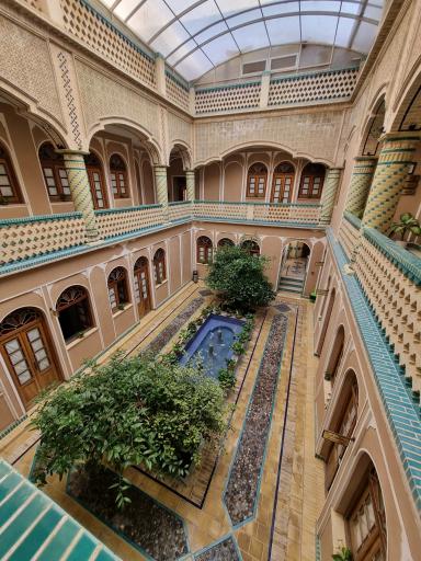 عکس هتل فاضلی یزد