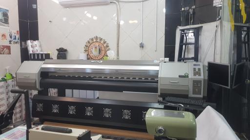 عکس چاپ و تبلیغات مشکی