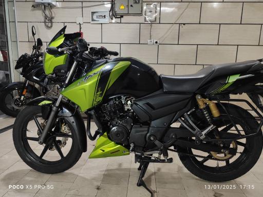 عکس فروشگاه موتورسیکلت باروج