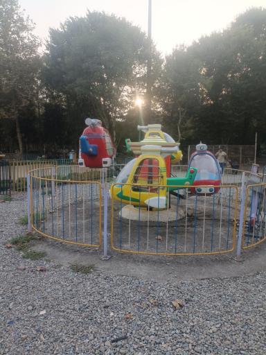 عکس شهربازی پارک ابریشم