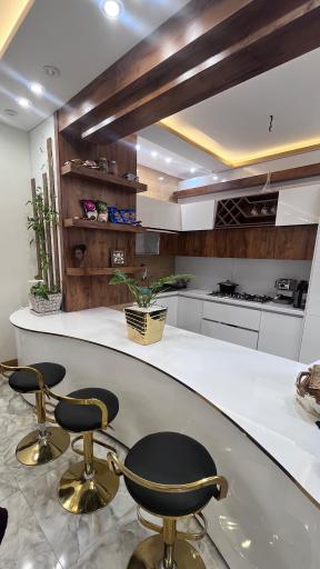 عکس سالن زیبایی عمارت وکیل