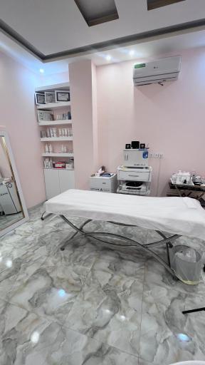 عکس سالن زیبایی عمارت وکیل