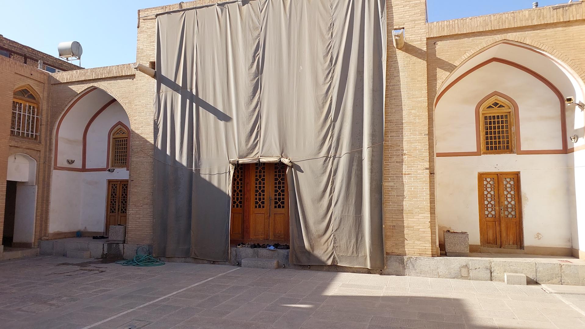 عکس مدرسه شفیعیه (حوزه علمیه مشکات اصفهان)