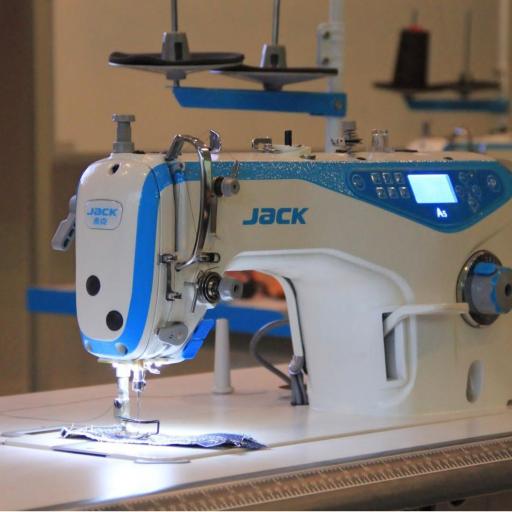 عکس فروشگاه چرخ خیاطی نجابتی