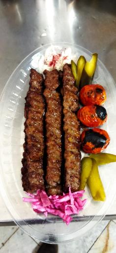 عکس رستوران عباس آقا و پسران