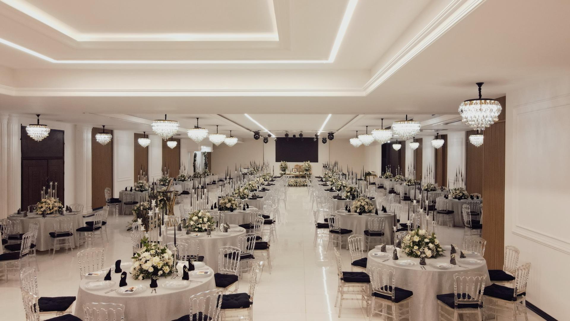 عکس باغ تالار باغستان